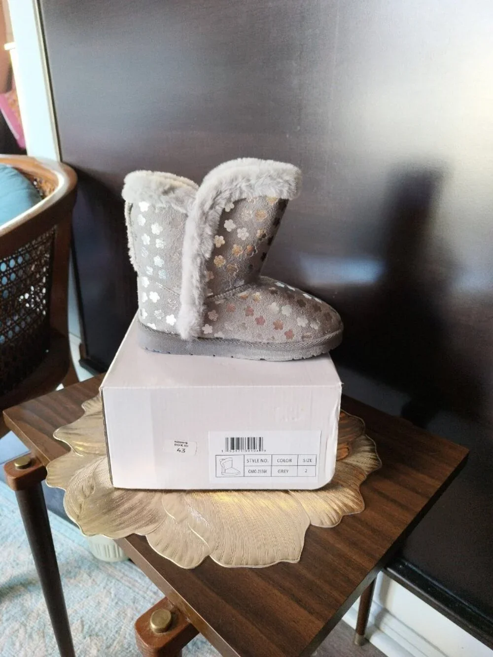 Olivia Miller new box